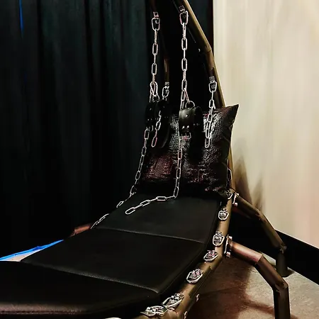 Appartement Secret Bdsm - Stylowy I Klimatyczny Dla Doroslych, New - Fotel Gyno, Klimatyzacja, Parking Podziemny Warschau