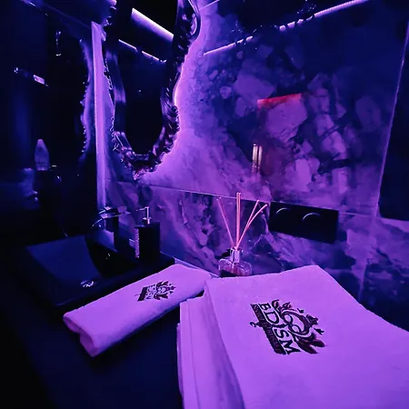 Secret Bdsm - Stylowy I Klimatyczny Dla Doroslych, New - Fotel Gyno, Klimatyzacja, Parking Podziemny * ורשה