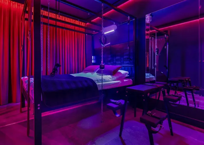 Secret Bdsm - Stylowy I Klimatyczny Dla Doroslych, New - Fotel Gyno, Klimatyzacja, Parking Podziemny *